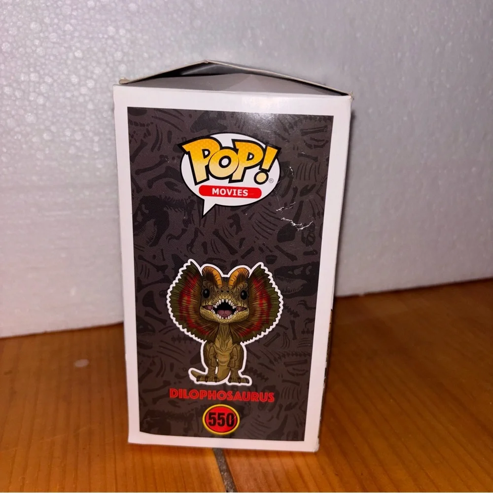 Funko Pop Jurassic Park Dilophosaurus #550 Vinyl Figure - Picture 4 of 8